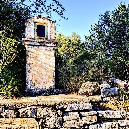 Of Light * Perama (Crete)